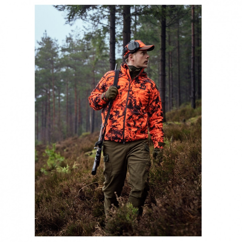 Striukė HARKILA Wildboar Pro camo HWS (AXIS MSP®Orange Blaze)