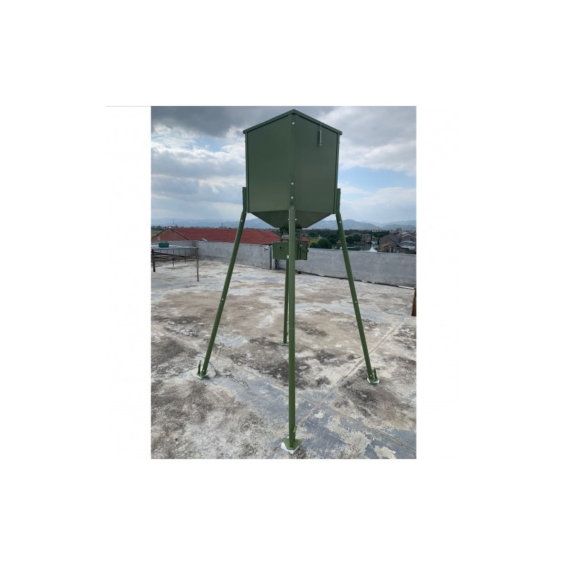 Animal Feeder metal barrel 100 kg Tripod (green)