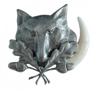 Pin with motif of fox and oak twig ARTURE (2668)