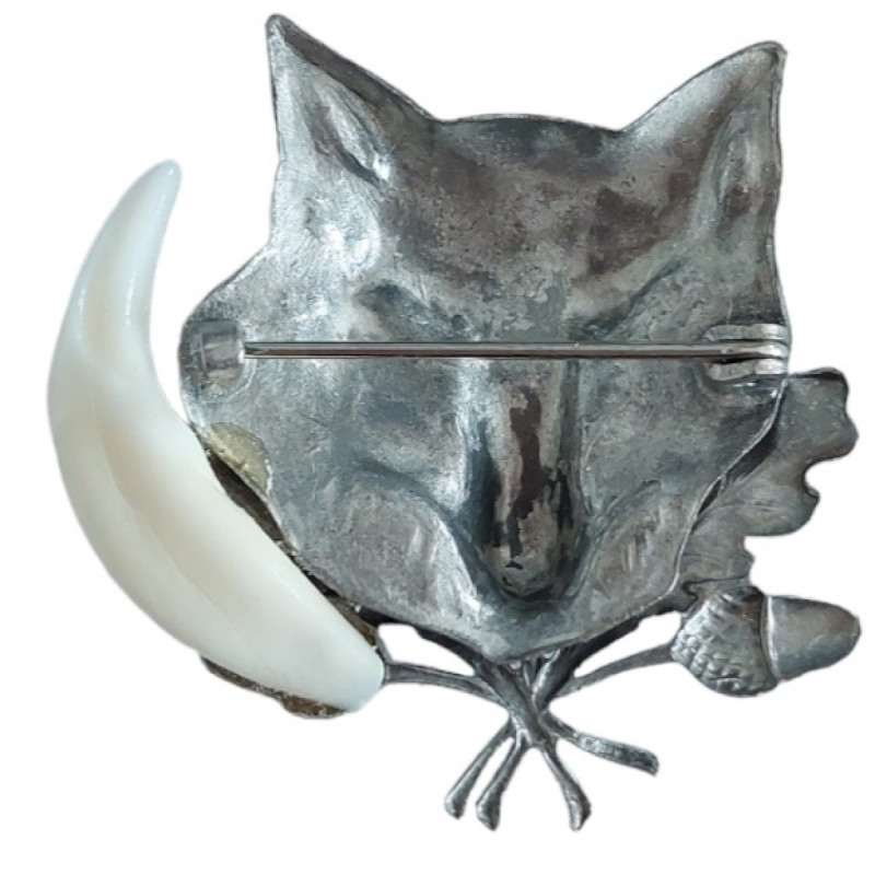 Pin with motif of fox and oak twig ARTURE (2668)